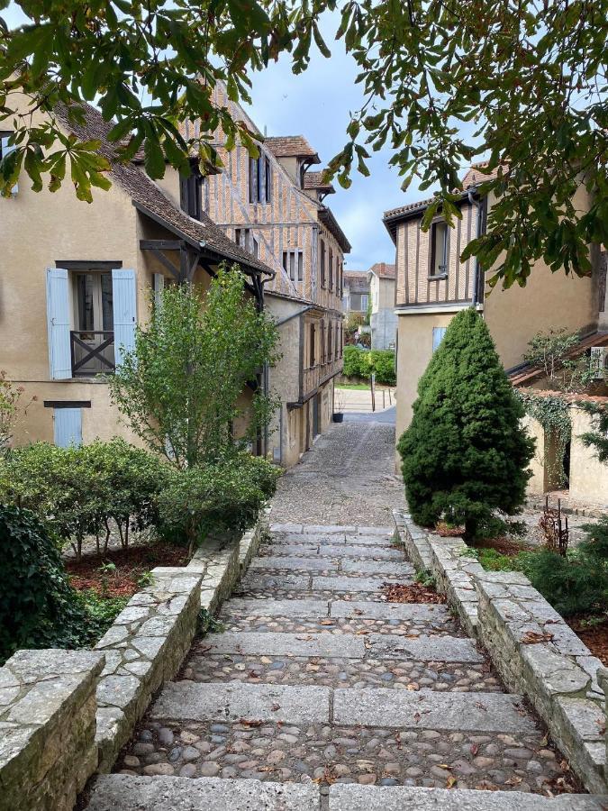 Апартаменты Le Parc Бержерак Экстерьер фото
